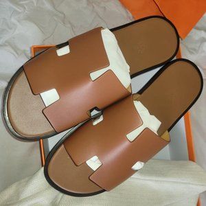 Hermes Izmir Sandal Gold Smooth Calfskin Leather